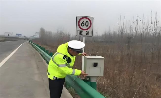 高速测速超速处罚标准：家用车超10%扣分罚款